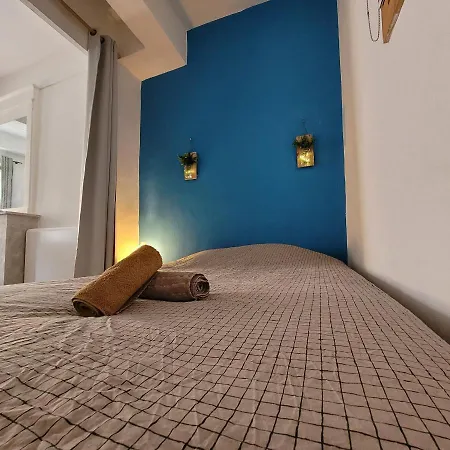 דירה Chez Odette *